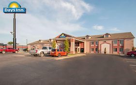 Days Inn Pauls Valley Ok